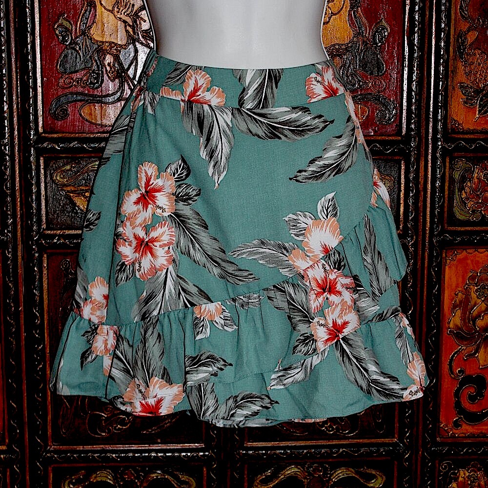 New Cupcakes And Cashmere Bristol Blue Floral Tropical Ruffle Mini Skirt